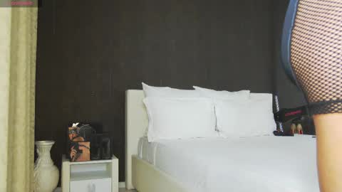 Helen online show from 1, 12, 2025