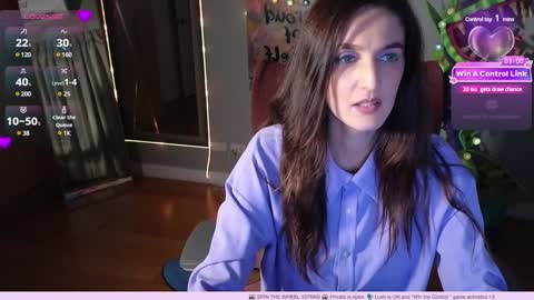 Heidi brunette Foxy red head and Carrie blondie online show from 13, 1, 2025