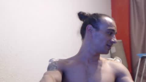 Snapshot of heilanubis chatting on 2, 3, 2026 heilanubis online show from 2, 3, 2026