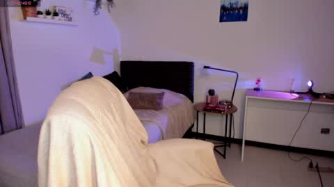 helen_miller online show from 31, 7, 2026