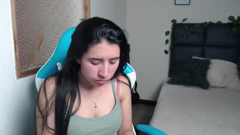 Snapshot of helen_rossy chatting on 22, 11, 2025 Helen online show from 22, 11, 2025