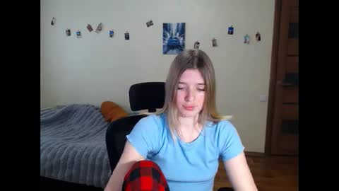 helen_woww online show from 23, 4, 2026