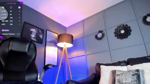 Snapshot of helenaduque_ chatting on 23, 2, 2025 Helena online show from 23, 2, 2025
