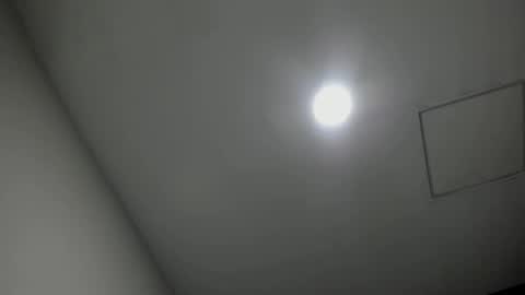 Snapshot of helenaduque_ chatting on 14, 12, 2025 Helena online show from 14, 12, 2025