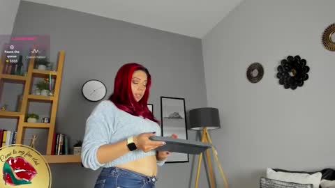 Snapshot of helenaduque_ chatting on 18, 12, 2025 Helena online show from 18, 12, 2025