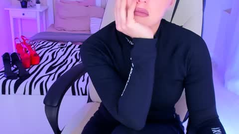 Helena online show from 14, 12, 2024