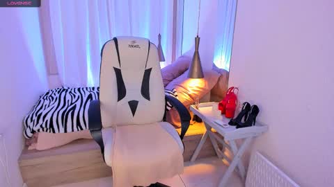 Helena online show from 12, 2, 2025