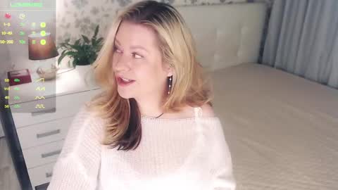 Snapshot of helenbonham chatting on 9, 1, 2025 Helena Bonham online show from 9, 1, 2025
