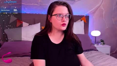 helendanvers online show from 9, 11, 2025