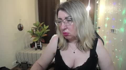 helenenigma online show from 26, 1, 2025