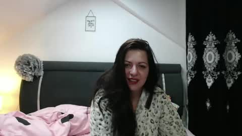 helenhh online show from 24, 2, 2025