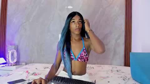 Snapshot of helenjhons chatting on 8, 1, 2026 helenjhons online show from 8, 1, 2026