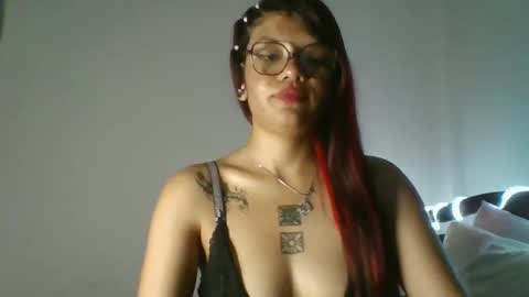 helenoliveira76340912 online show from 15, 4, 2026