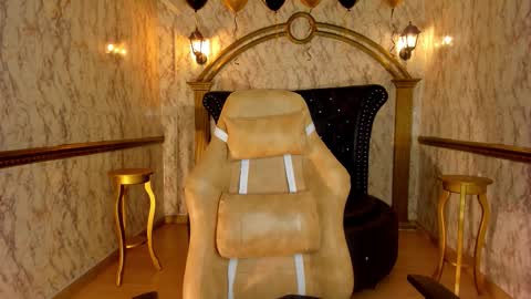 Helen or Hells online show from 18, 11, 2025