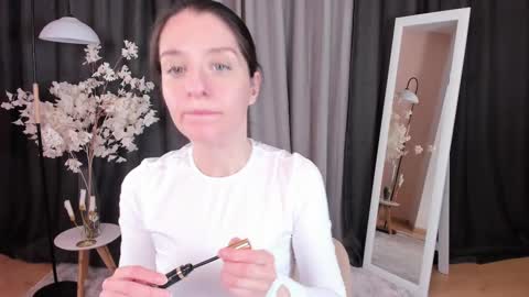 Helen online show from 4, 3, 2025