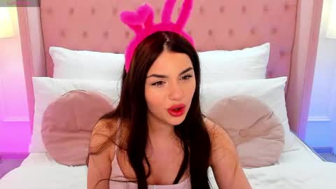 Snapshot of helentiny chatting on 11, 4, 2026 Helen online show from 11, 4, 2026