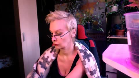 Helga online show from 5, 4, 2026