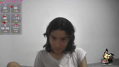 Helia Transfem and Amy online show from 14, 2, 2025