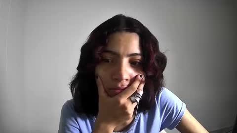 Helia Transfem and Amy online show from 4, 3, 2025