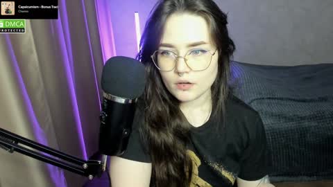 Red online show from 2, 2, 2025