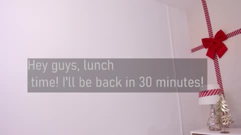 Snapshot of hellen_coy chatting on 12, 12, 2024 Julieta online show from 12, 12, 2024