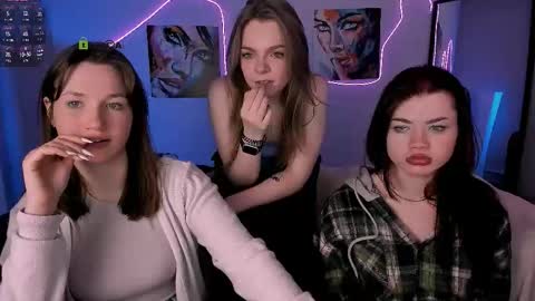 Helli online show from 3, 2, 2026