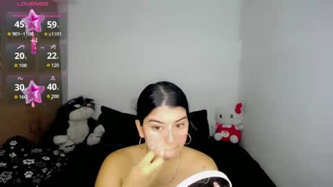 Snapshot of helloo_kityy25 chatting on 7, 6, 2026 helloo_kityy25 online show from 7, 6, 2026