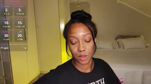 Snapshot of hellsd97 chatting on 7, 12, 2024 hellsd97 online show from 7, 12, 2024