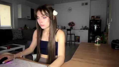 Snapshot of hellyluxury chatting on 17, 7, 2026 hellyluxury online show from 17, 7, 2026