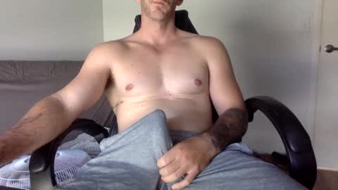 Snapshot of hendo92 chatting on 21, 2, 2025 Hendo online show from 21, 2, 2025