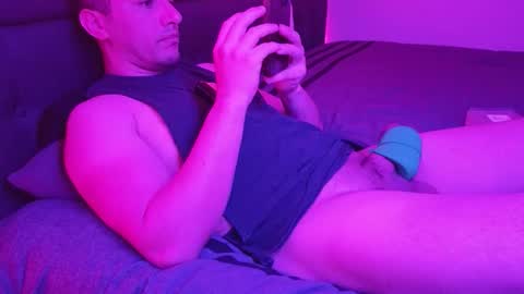 Snapshot of hennidrip chatting on 17, 1, 2026 HENNIDRIP online show from 17, 1, 2026