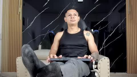 henrydouglas online show from 10, 6, 2026