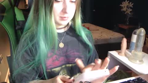 Snapshot of hentaishiing chatting on 5, 10, 2025 Hentaishiing online show from 5, 10, 2025