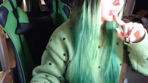 Snapshot of hentaishiing chatting on 5, 11, 2025 Hentaishiing online show from 5, 11, 2025