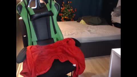 Snapshot of hentaishiing chatting on 13, 11, 2025 Hentaishiing online show from 13, 11, 2025