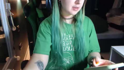 Snapshot of hentaishiing chatting on 18, 11, 2025 Hentaishiing online show from 18, 11, 2025