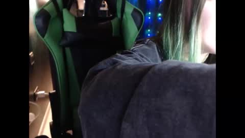 Hentaishiing online show from 22, 12, 2025