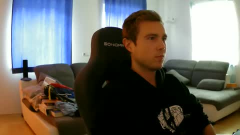 John Pearl online show from 21, 4, 2026