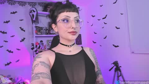 Snapshot of herinfernalmajesty chatting on 10, 1, 2025  Marie  online show from 10, 1, 2025