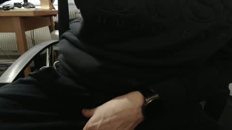 hero0111 online show from 26, 3, 2026