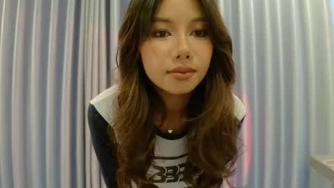 Snapshot of hersheys_aran chatting on 5, 7, 2026 Aran online show from 5, 7, 2026