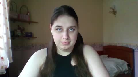 hess_luna_ online show from 25, 2, 2026