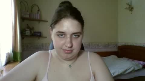 Snapshot of hess_luna_ chatting on 16, 6, 2026 hess_luna_ online show from 16, 6, 2026