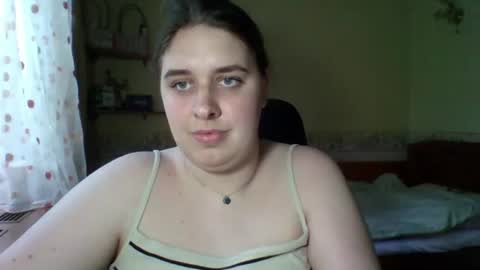 Snapshot of hess_luna_ chatting on 18, 6, 2026 hess_luna_ online show from 18, 6, 2026
