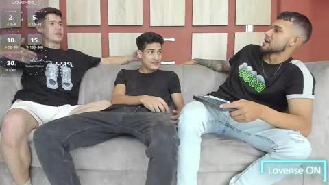 Snapshot of heteros_men chatting on 7, 3, 2025 heteros men online show from 7, 3, 2025