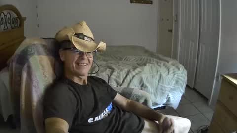 hewes1 online show from 23, 1, 2025