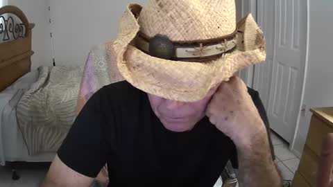 hewes1 online show from 4, 2, 2025