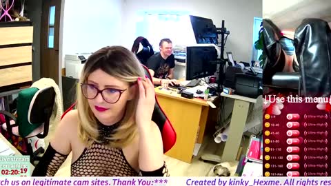 Snapshot of hexme_kinky_office chatting on 4, 2, 2025 hexme_kinky_office online show from 4, 2, 2025