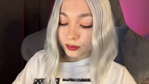  Nora  online show from 25, 6, 2026
