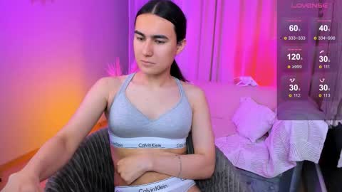 Snapshot of heyalena chatting on 19, 9, 2025 heyalena online show from 19, 9, 2025